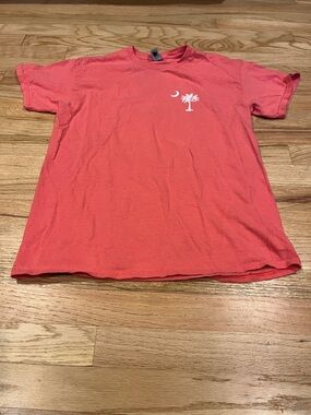 Gildan Coral Short-Sleeve Tee with White Palm & Crescent Graphic